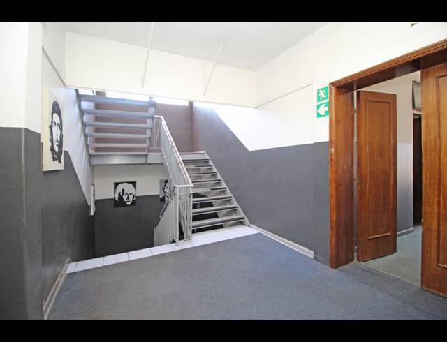 1,842M² BUSINESS FOR SALE IN BRIXTON